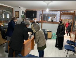 KOMŞU OKULLARIMIZA TABLET DAĞITTIK